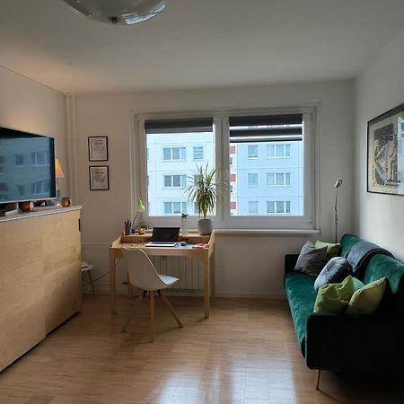 Ferienwohnung Fuer 1-3 Personen In Berlin, Naehe U Friedrichsfelde Eksteriør bilde